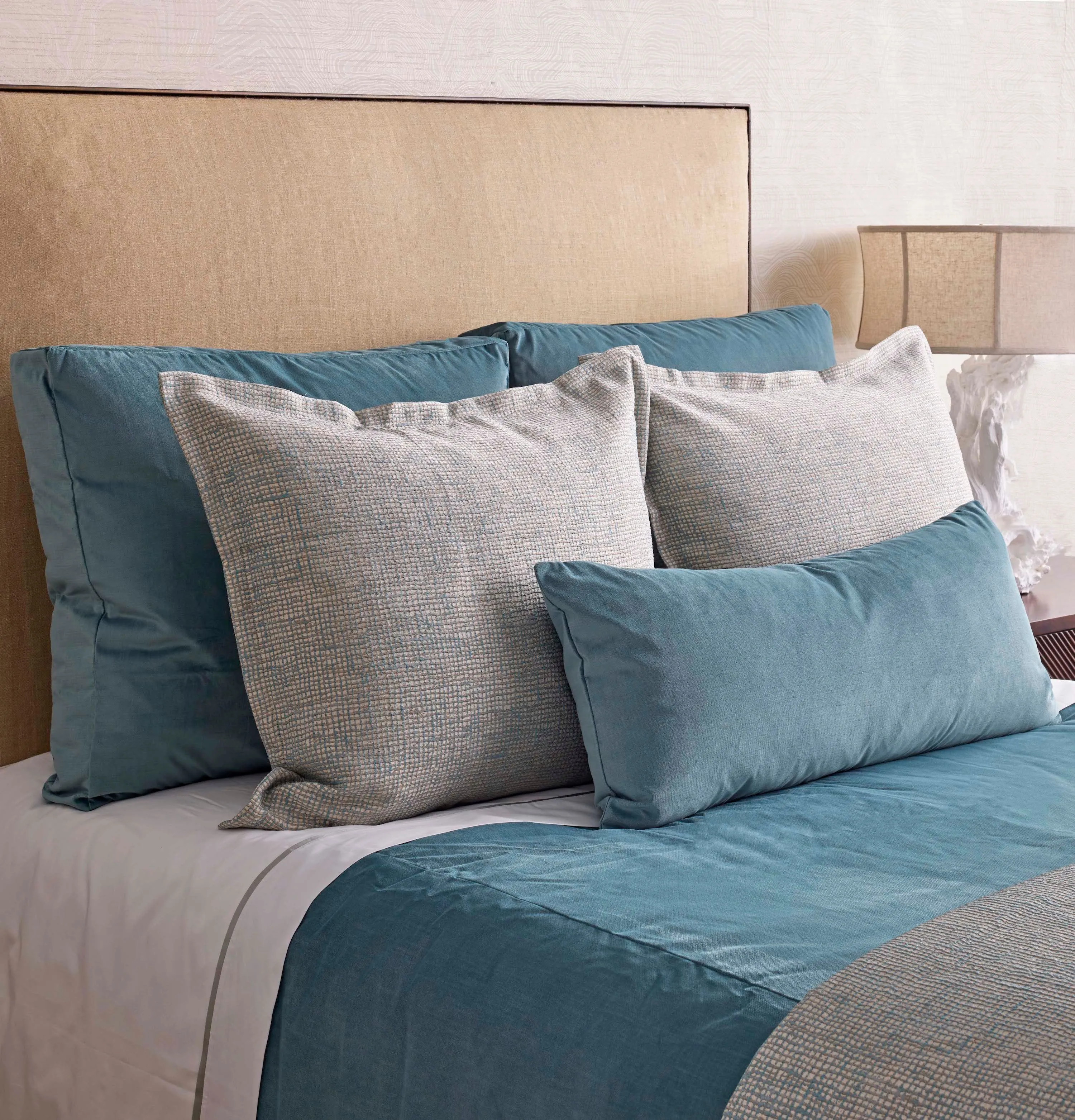 Screen Padded Coverlet